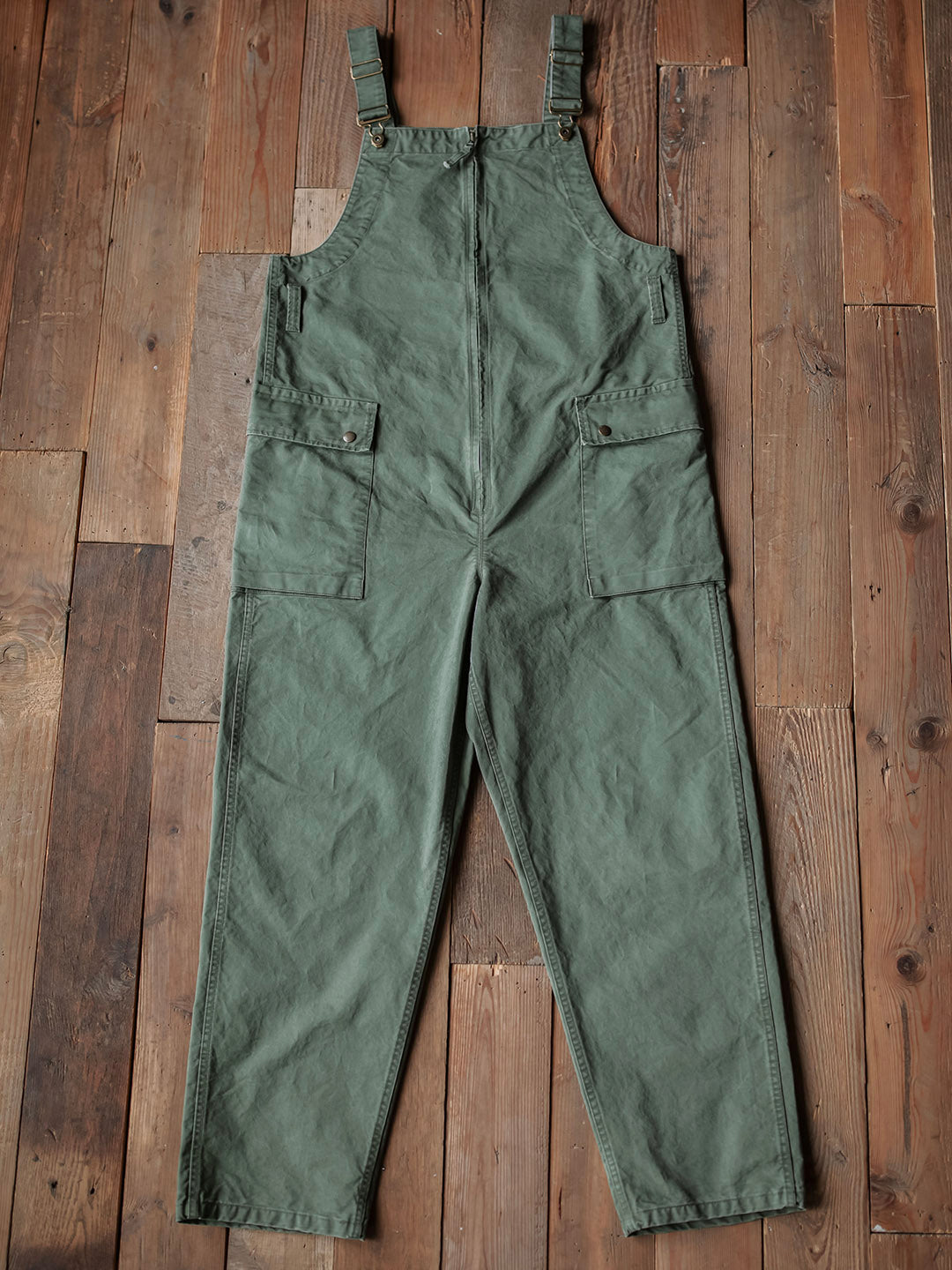 Victor™ | Pantalón de tirantes beige elegante